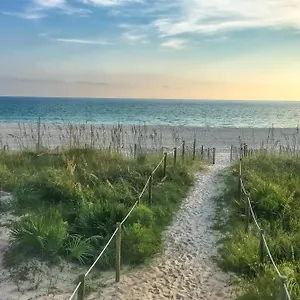 https://1-1807-calypso-resort-towers.panamacity-beachhotels.com