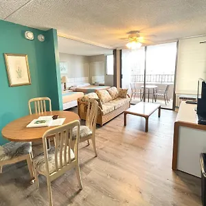 https://rk1703-in-heart-of-waikiki-close-to-everywhere.hotelsinhawaii.org