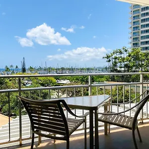 https://ia302-ilikai-apt-302-oceanview-fireworks-on-fridays-max-4.hotelsinhawaii.org